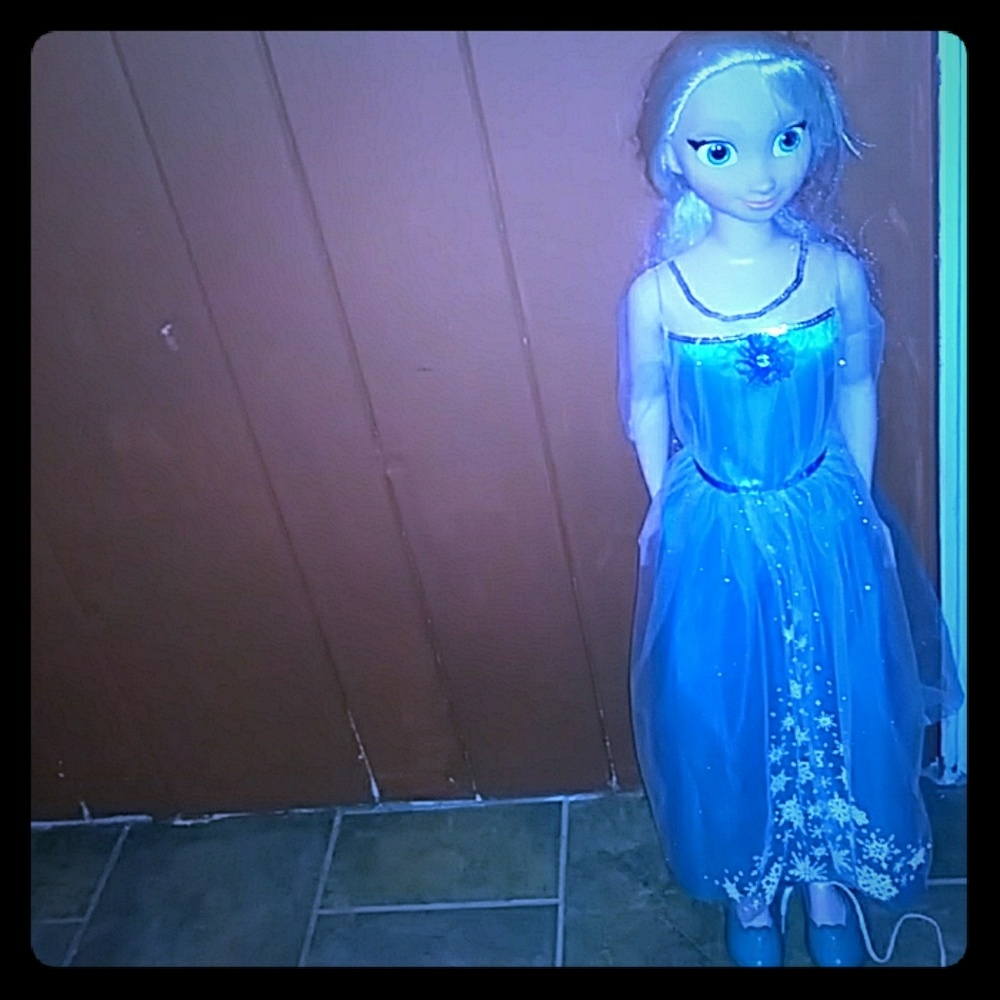 Drew's pick: My size frozen Elsa
